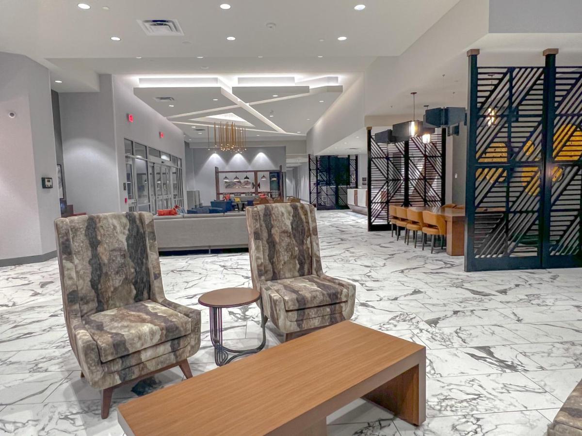 Hotel Crowne Plaza - Kearney By Ihg Extérieur photo