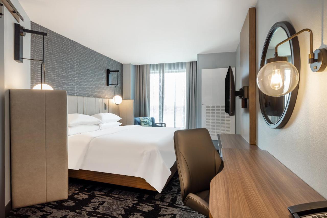 Hotel Crowne Plaza - Kearney By Ihg Extérieur photo
